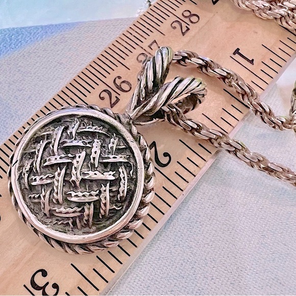 Vintage Large Cable twisted bezel set Pendant with a unique domed center! - Picture 5 of 12